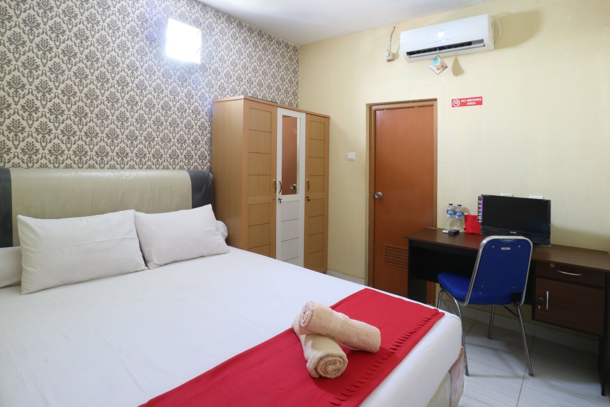 Oyo 90489 Kejora Homestay Jakarta Exteriör bild