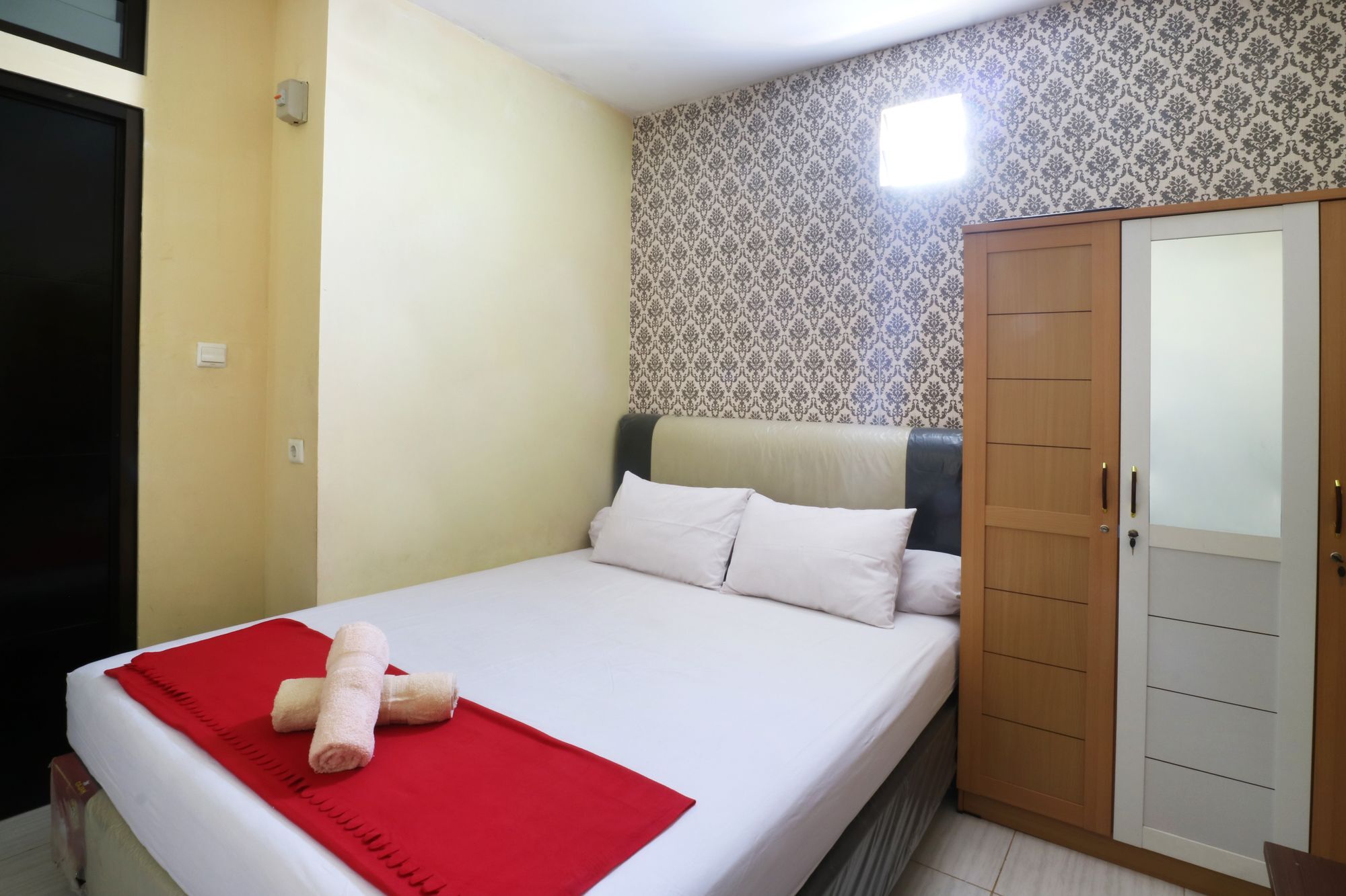 Oyo 90489 Kejora Homestay Jakarta Exteriör bild